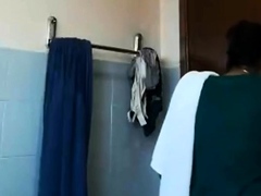 Desi Indian Bhabhi Full Shower Video Hiddencam Bath