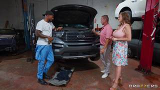 Verify Your Age”>Black Mechanic Dickdealer Don Fucks The Husband’s Wife Kat Marie!