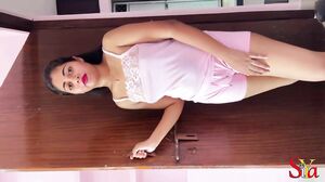 Desi Sexy Bhabhi Uncut (2024) Hindi Hot Short Film